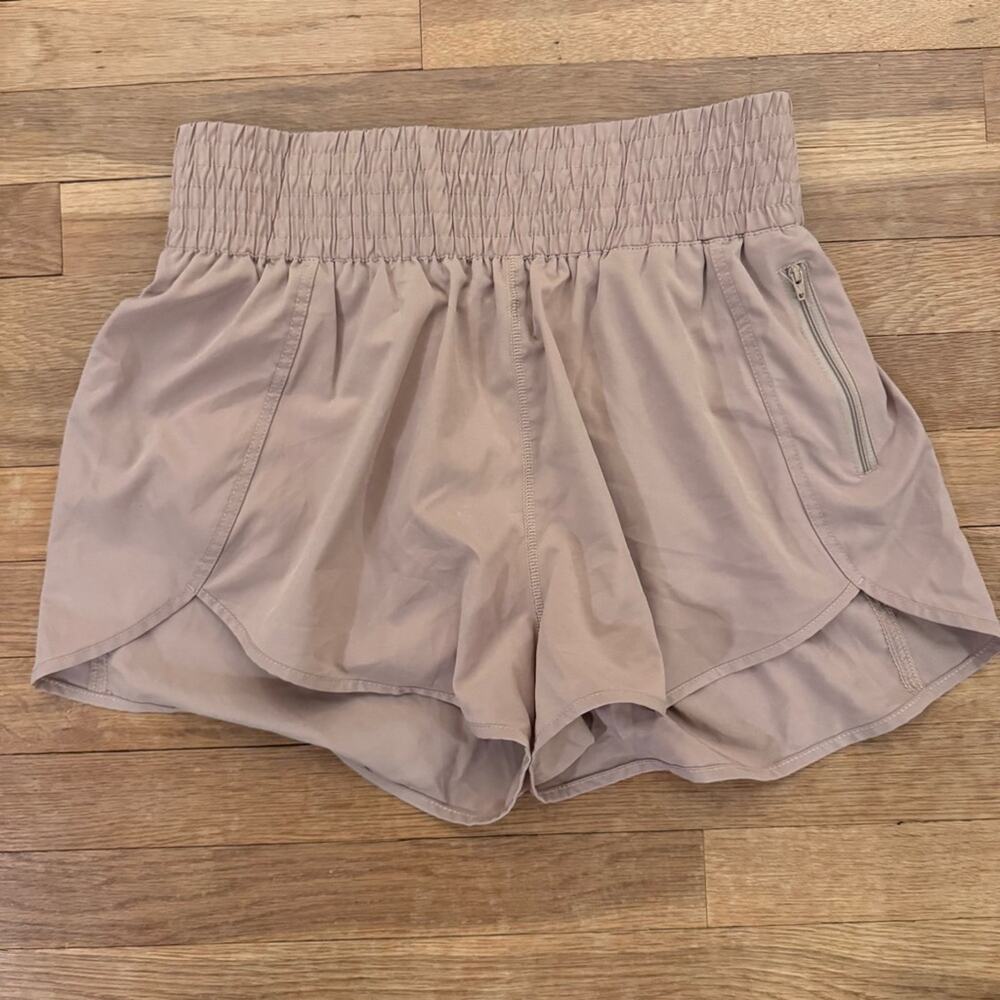 Baleaf Women's Tan 2-in-1 Running Shorts - Size L
b89